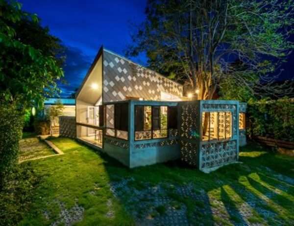 100 อันดับสถานที่ท่องเที่ยวยอดนิยมในเขาใหญ่ 57 TH gallery & caffe’ Chicco d’ Oro