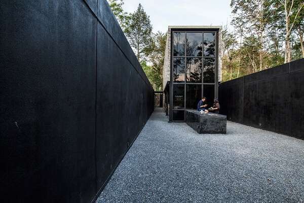 100 อันดับสถานที่ท่องเที่ยวยอดนิยมในเขาใหญ่ 22 YELLOW SUBMARINE COFFEE TANK