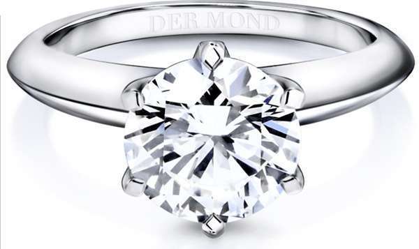 แหวนเพชรล้อมรุ่นจาก Dermond